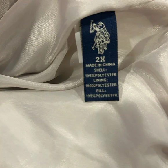 U.S. Polo Assn. Off-White Puffer Jacket - Picture 7 of 8